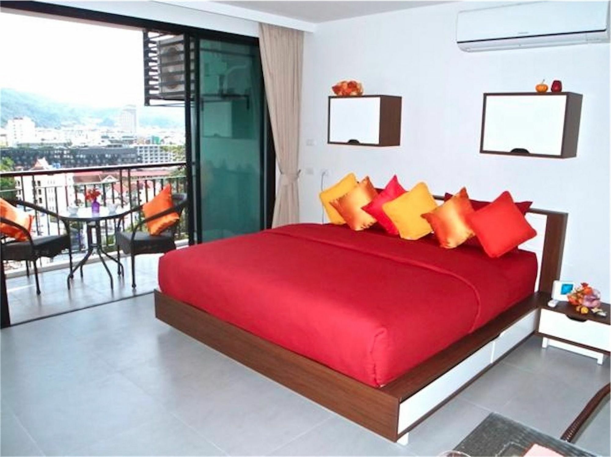 Bliss Patong 2 Bedrooms Apartment Luaran gambar